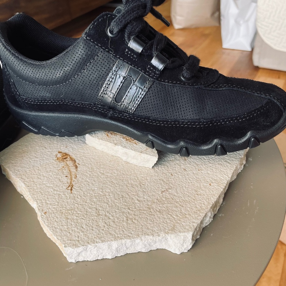 HOTTER Black sneaker / shoe